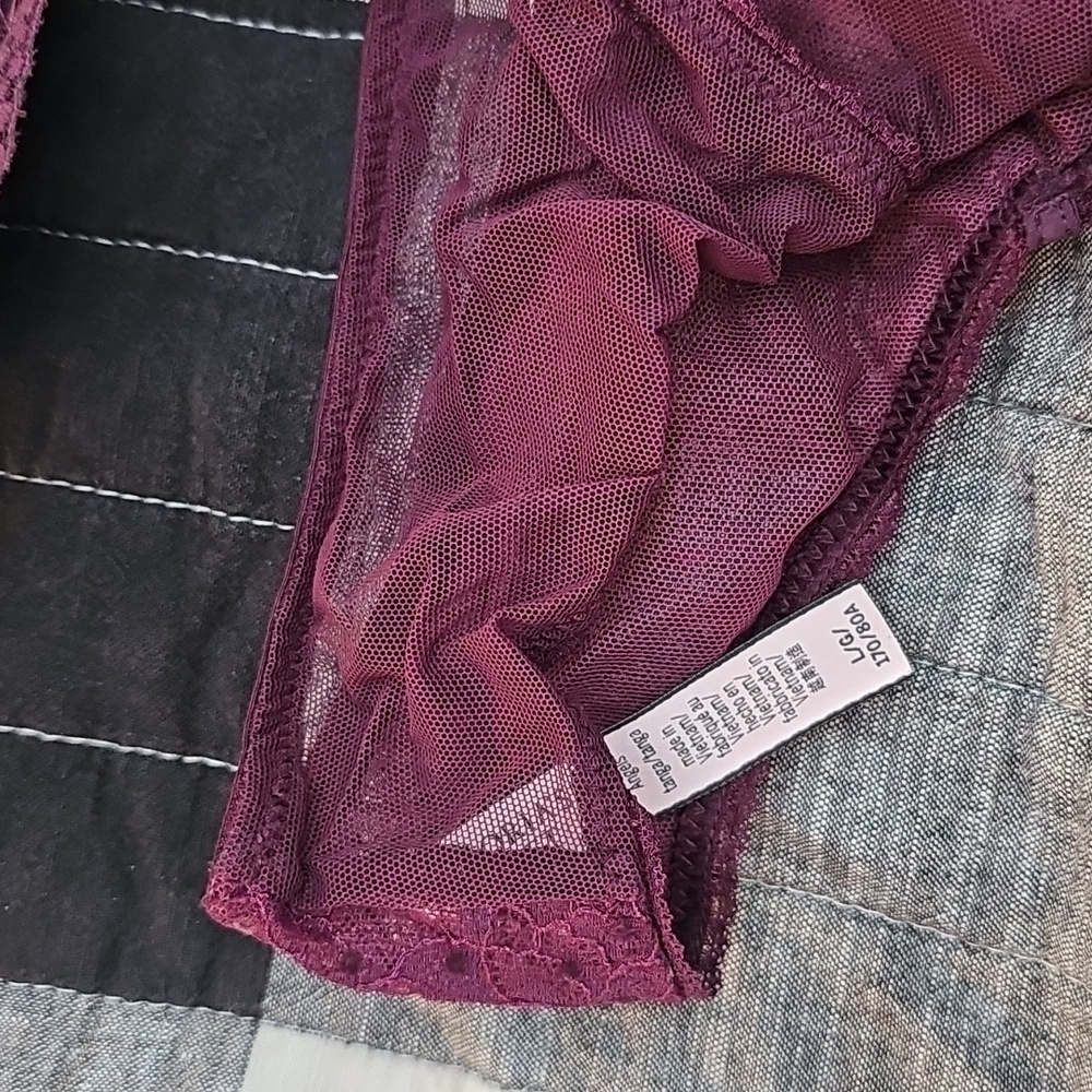 Womens bra and thong - Picture 4 of 5